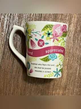 Dayspring Coffee Cup Mug 77919 Floral Loved  Beautiful Mom Sister Friend Gift